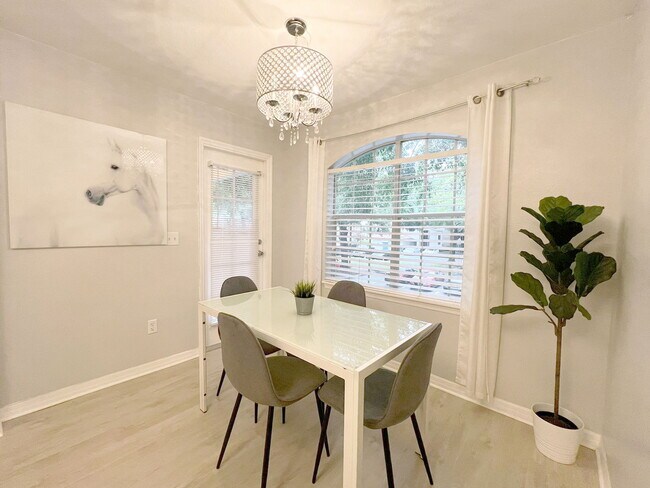 Photo - 7220 Westpointe Blvd