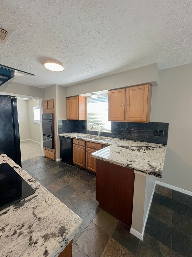 Photo - 21314 Highland Knolls Dr