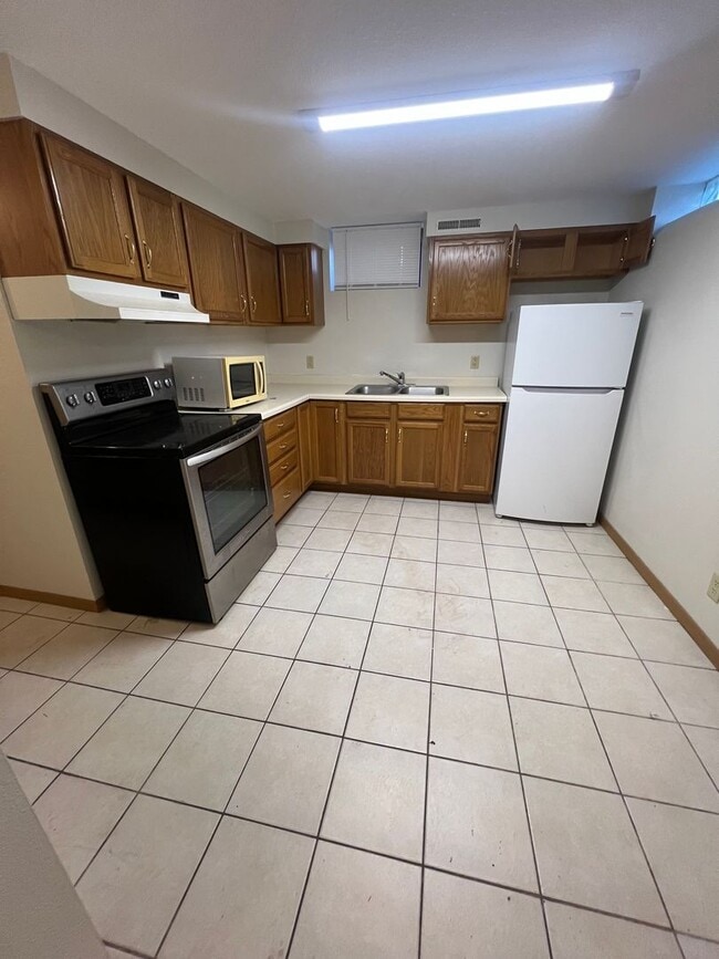 Photo - 913 N 24th St Unit 915 1/2