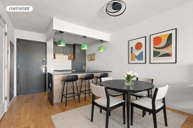 Photo - 52 Herbert St