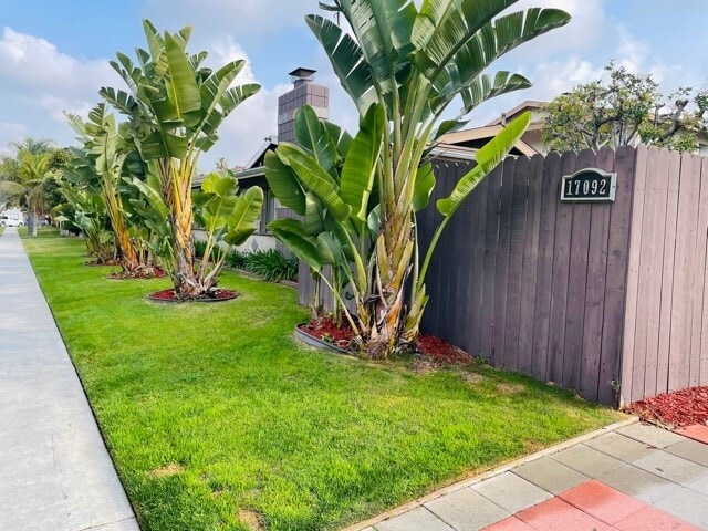 Photo - 17092 Emerald Ln Unit A