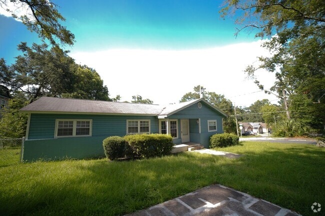 Building Photo - 3424 Orlando Dr Unit Apt. 1