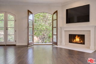 Photo - 353 S Reeves Dr