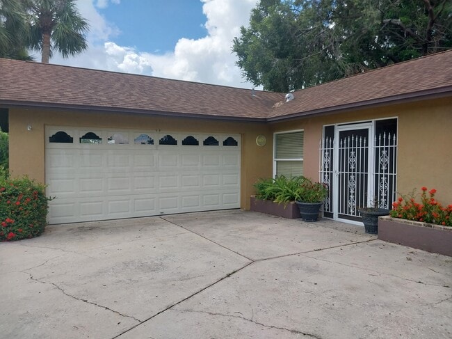 Photo - 3962 Basswood Dr