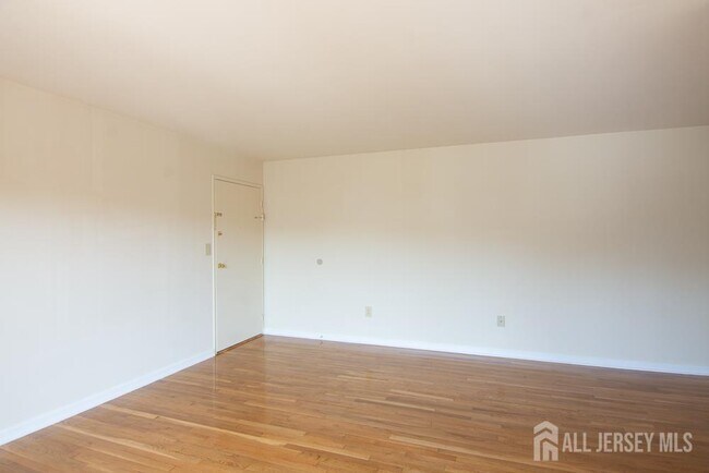 Building Photo - 9 Koster Blvd Unit B Rental