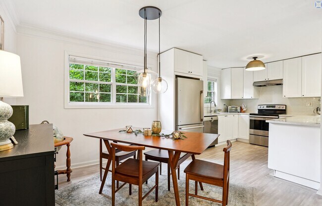Photo - 311 Peachtree Hills Ave NE Unidad Apt 11A