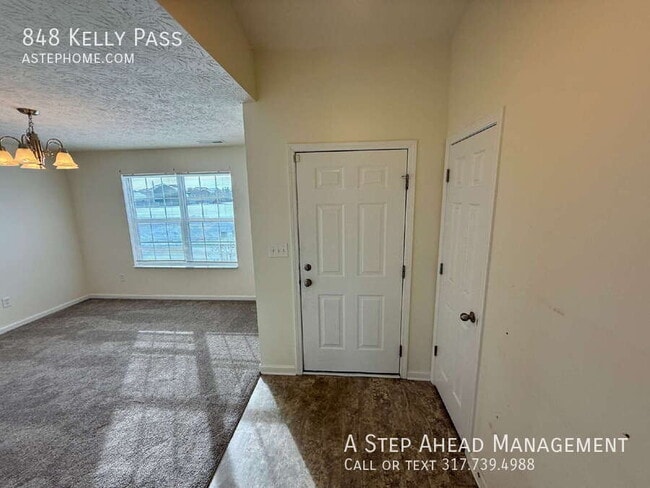 Photo - 848 Kelly Pass