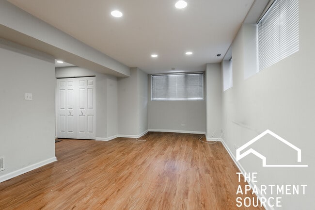 Photo - 3216 N Racine Ave Unit garden