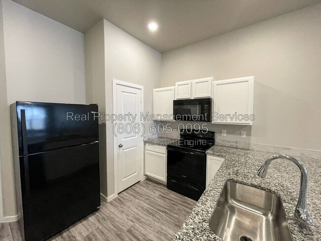 Photo - 2103 N Avenue J