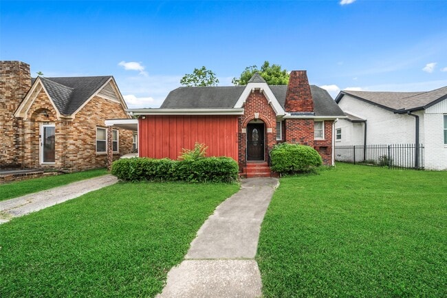 Building Photo - 2510 Rosewood St