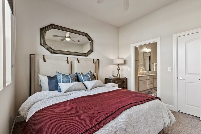 Waterford Market Apartments