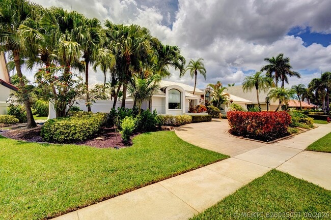 Photo - 10252 Shireoaks Ln