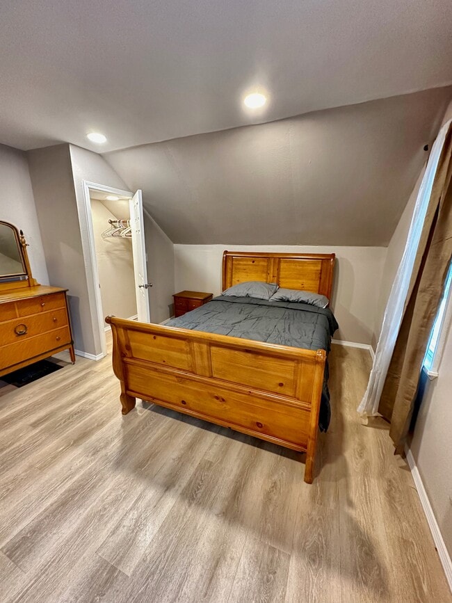 Photo - 614 Jamesville Ave