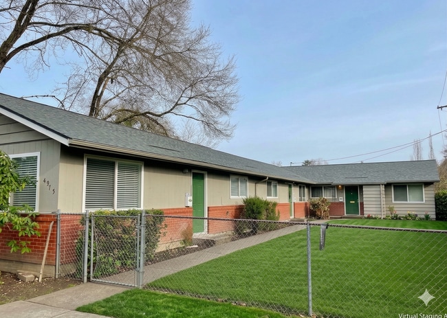 Building Photo - MANF01 Unit 4975