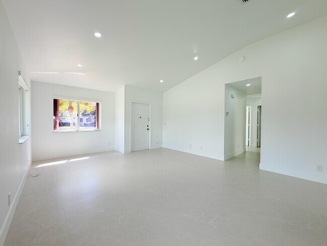 Photo - 20841 NW 1st St