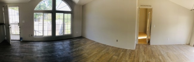 Photo - 3/2 Home- 1,700 sq.' w/ Expansive Open Floor Concept