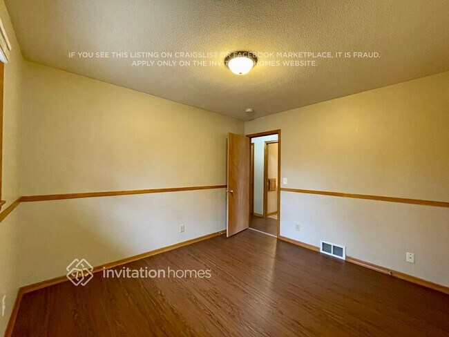 Photo - 6680 Anoka St NE
