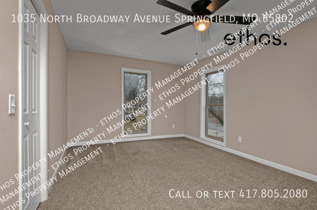 Photo - 1035 N Broadway Ave