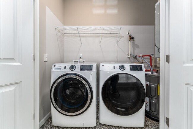 Photo - 1715 Sherwood St