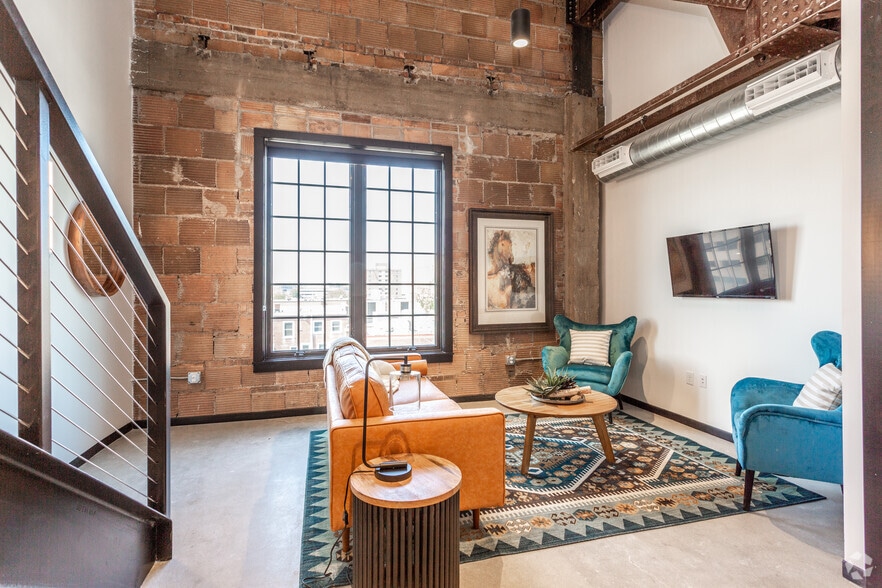 Loft - Living Room