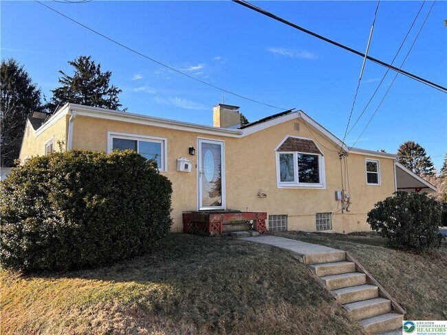 Photo - 2431 S 3rd St