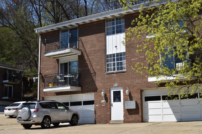 Photo - NOLL AVENUE -- 070
