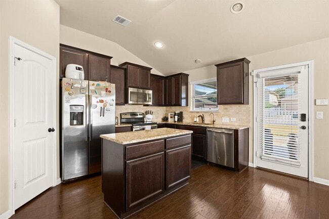 Photo - 820 Bryce Canyon Dr