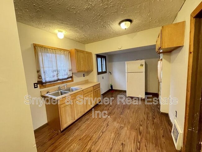 Photo - 450 Homer Ave