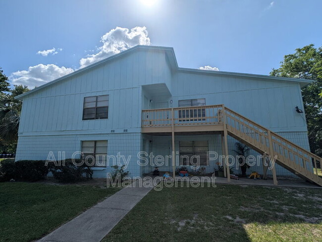 Photo - 2404 SW 31st Pl Unidad #5 Rental