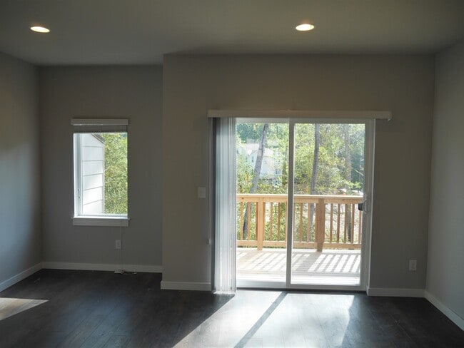 Photo - Beautiful Modern Townhouse in Arcadia Terrace