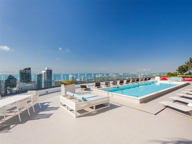 Photo - 55 SW 9th St Unit 3507