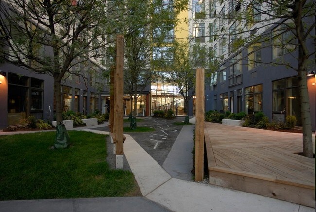 Castle Braid Apartments - Castle Braid Apartments
