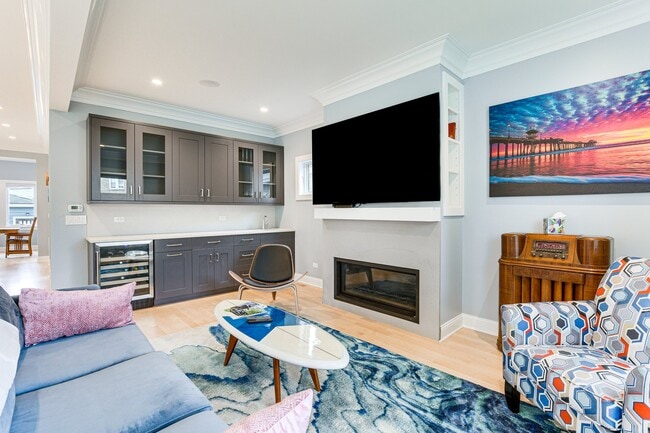 Sala de estar - 4727 N Kiona Ave