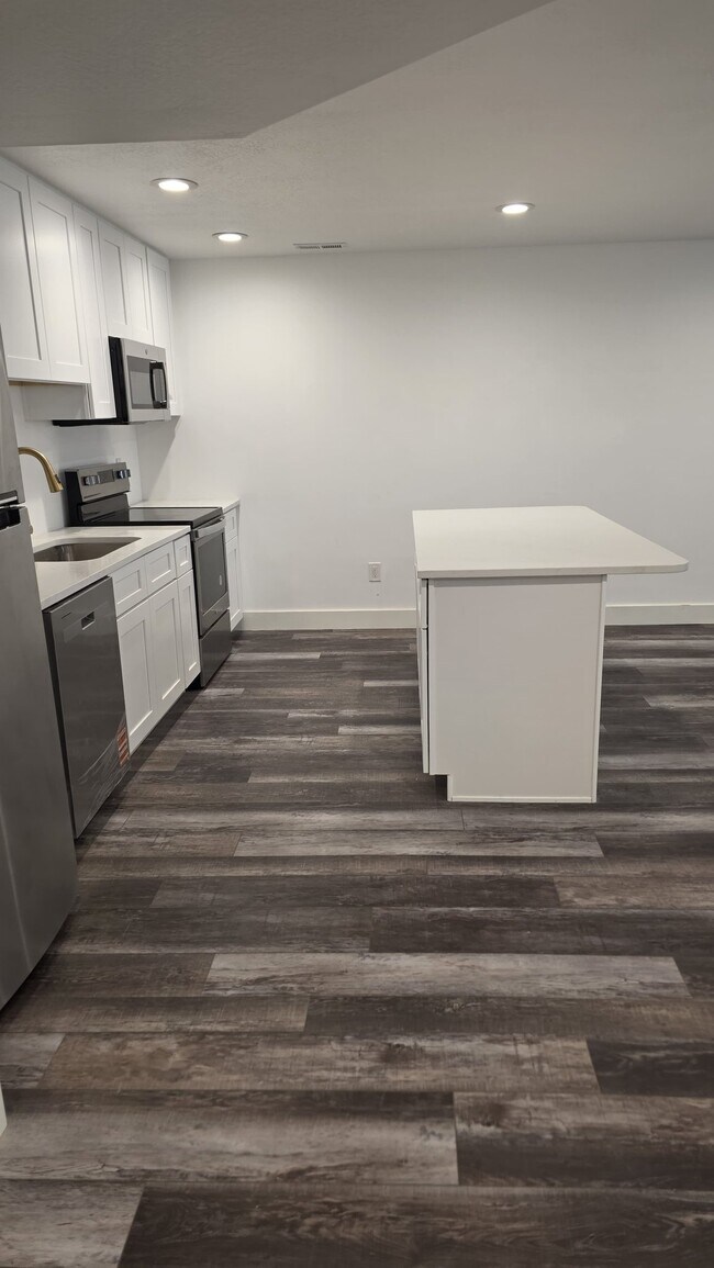 Photo - 9104 Cornwall Way Unit 1