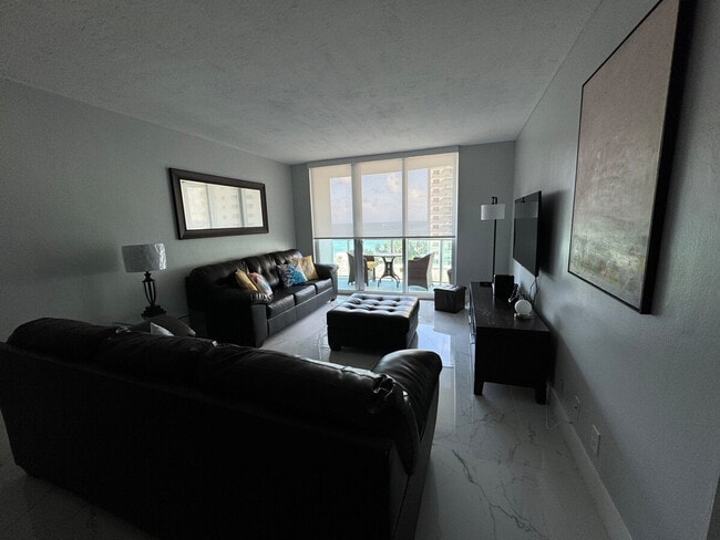 Photo - 3801 S Ocean Dr Unidad ID1341974P