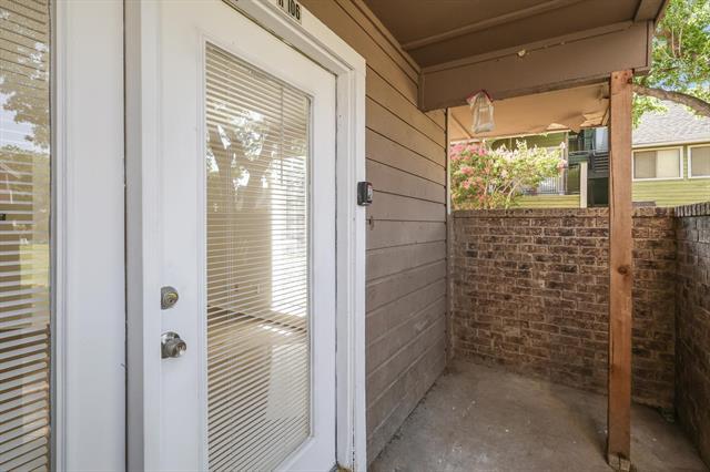 Photo - 9835 Walnut St Unit 106