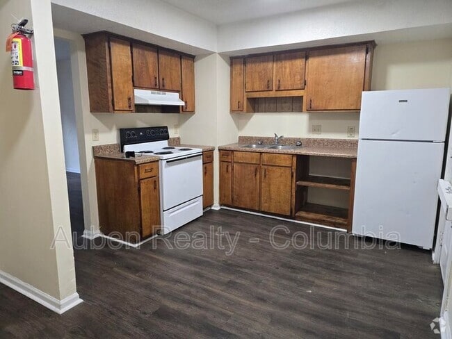 Building Photo - 3606 Medical Dr Unit C Rental
