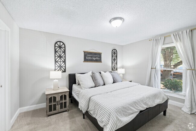 The Evandale - 2BR, 2BA - 1,027SF - Second Bedroom