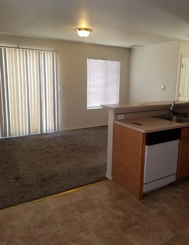 Photo - 2111 Northmoor Terrace Apartment Unit B