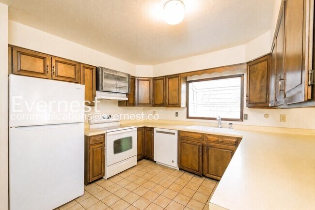2810 1/2 Cordry Court