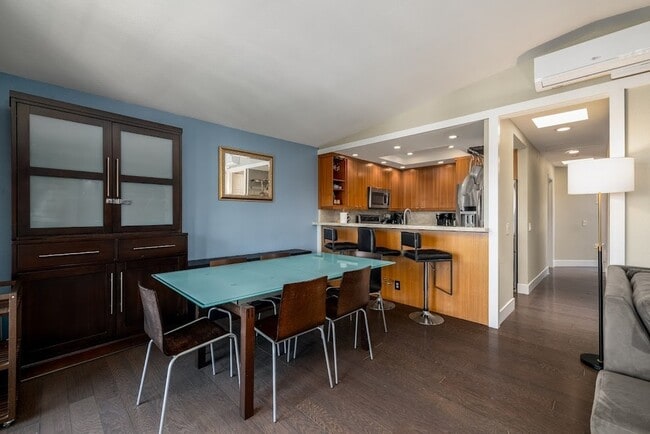 Photo - 2215 Linwood St Unidad C5
