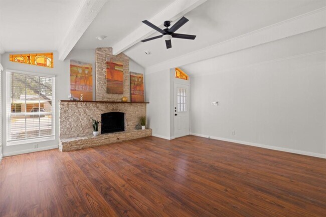 Photo - 5306 Basswood Ln