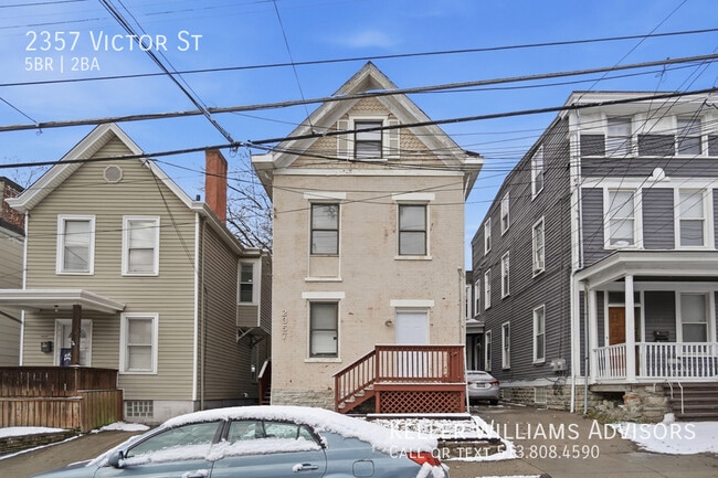 Photo - 2357 Victor St