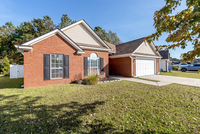 Photo - 19 Aquinnah Dr