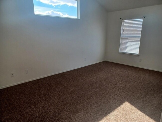 Photo - 709 Portillo Dr