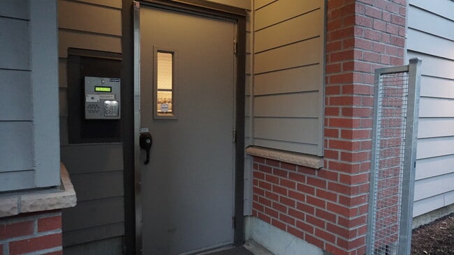Photo - 3717 California Ave SW Unit 402