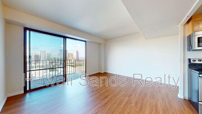 Photo - 225 Queen St