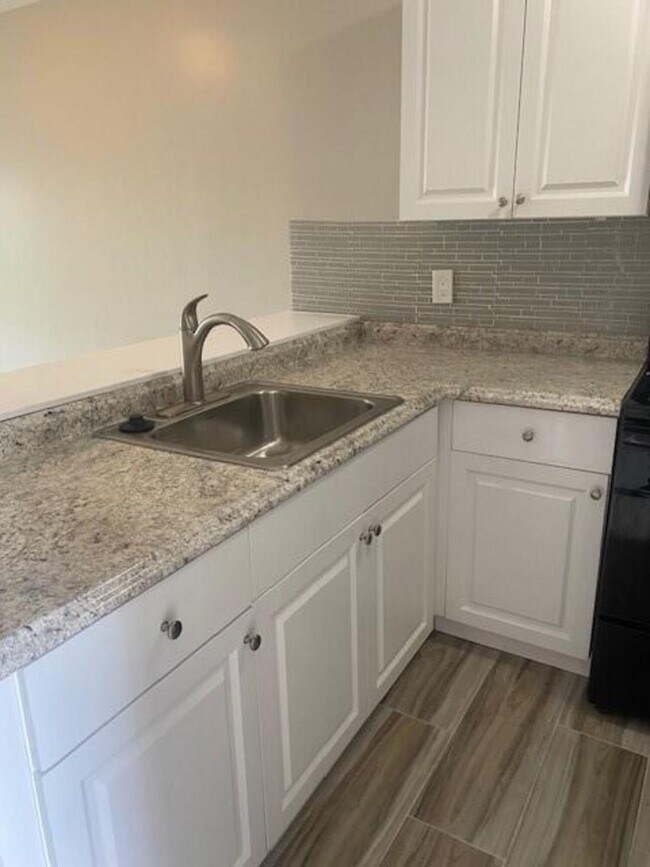 Photo - 11627 NW 35th Ct Unidad 3bed 2 bath rental in Coral Springs