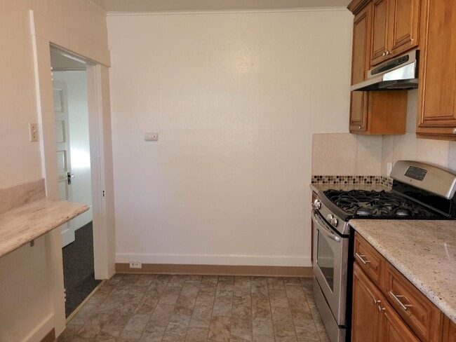 16225 George St Unidad B