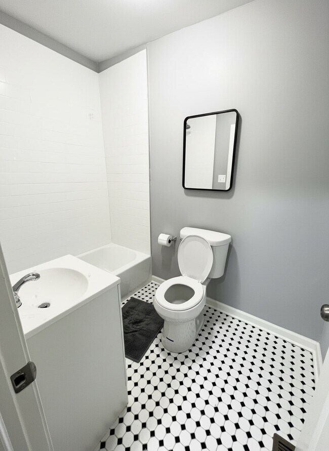 Photo - 2515 N Lee St